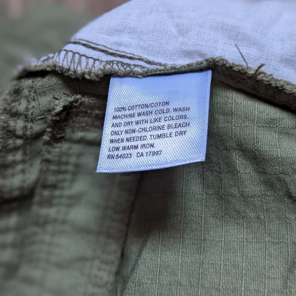 [KIDS 2/$30] NWT Baby Girl (12-18M) - OLD NAVY Ripstop Cargo Capri - Picture 7 of 7